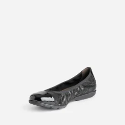 Ballerine CAPRICE noire élastiquée à bout verni