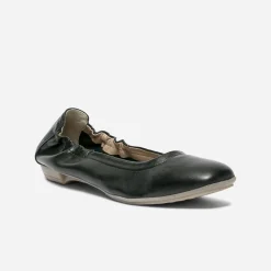 Ballerine noire en cuir