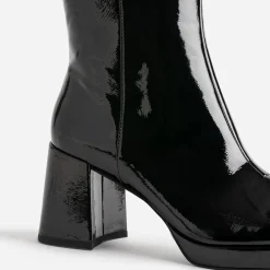 Botte noire éco-conçue vernie à bout carré