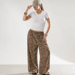 Casquette beige toile motif léopard