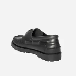 Chaussure bateau noir en cuir