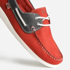 Chaussure-bateau TBS rouge et marine cuir nubuck
