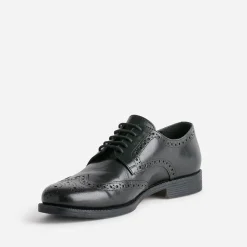 Derby noir en cuir détails perforations