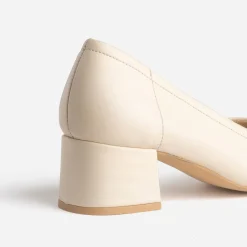 Escarpin beige clair en cuir