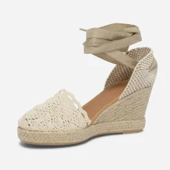 Espadrille compensée écrue façon crochet