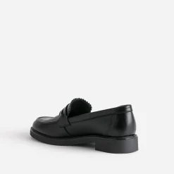Mocassin noir cuir bord cranté éco-conçu