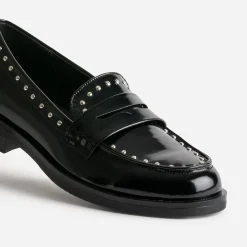 Mocassin noir verni clouté