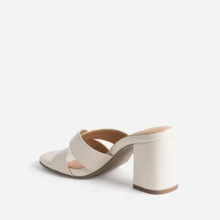 Mule beige à brides croisées