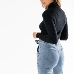 Pull TEXTO noir côtelé à col roulé