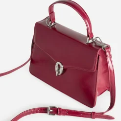 Sac à main rouge foncé