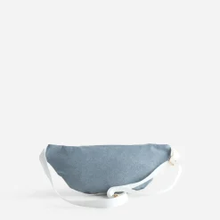 Sac banane baby blue en toile brodée fleurs