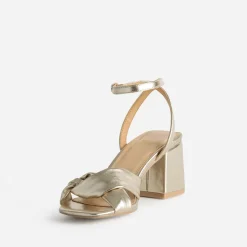 Sandale à talon or brides nouées