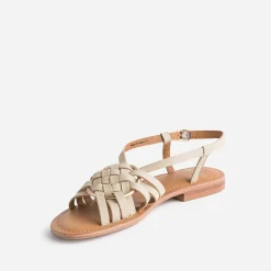 Sandale beige cuir avec anneau