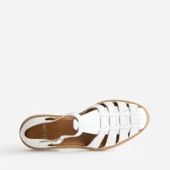 Sandale écrue en cuir à brides tressées