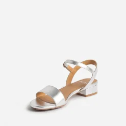 Sandale gris argent à petit talon