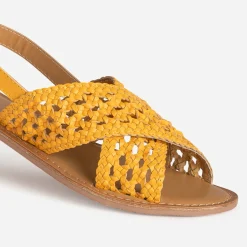 Sandale ocre cuir tressé