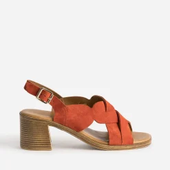 Sandale orange en cuir velours