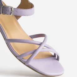 Sandale plate lilas en cuir