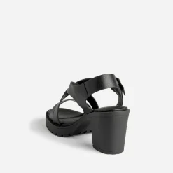 Sandale TEXTO noire en cuir semelle crantée