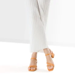 Sandale TEXTO orange éco-conçue en cuir