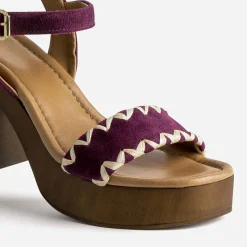 Sandale TEXTO prune en cuir velours brodé