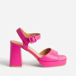 Sandales à talon rose
